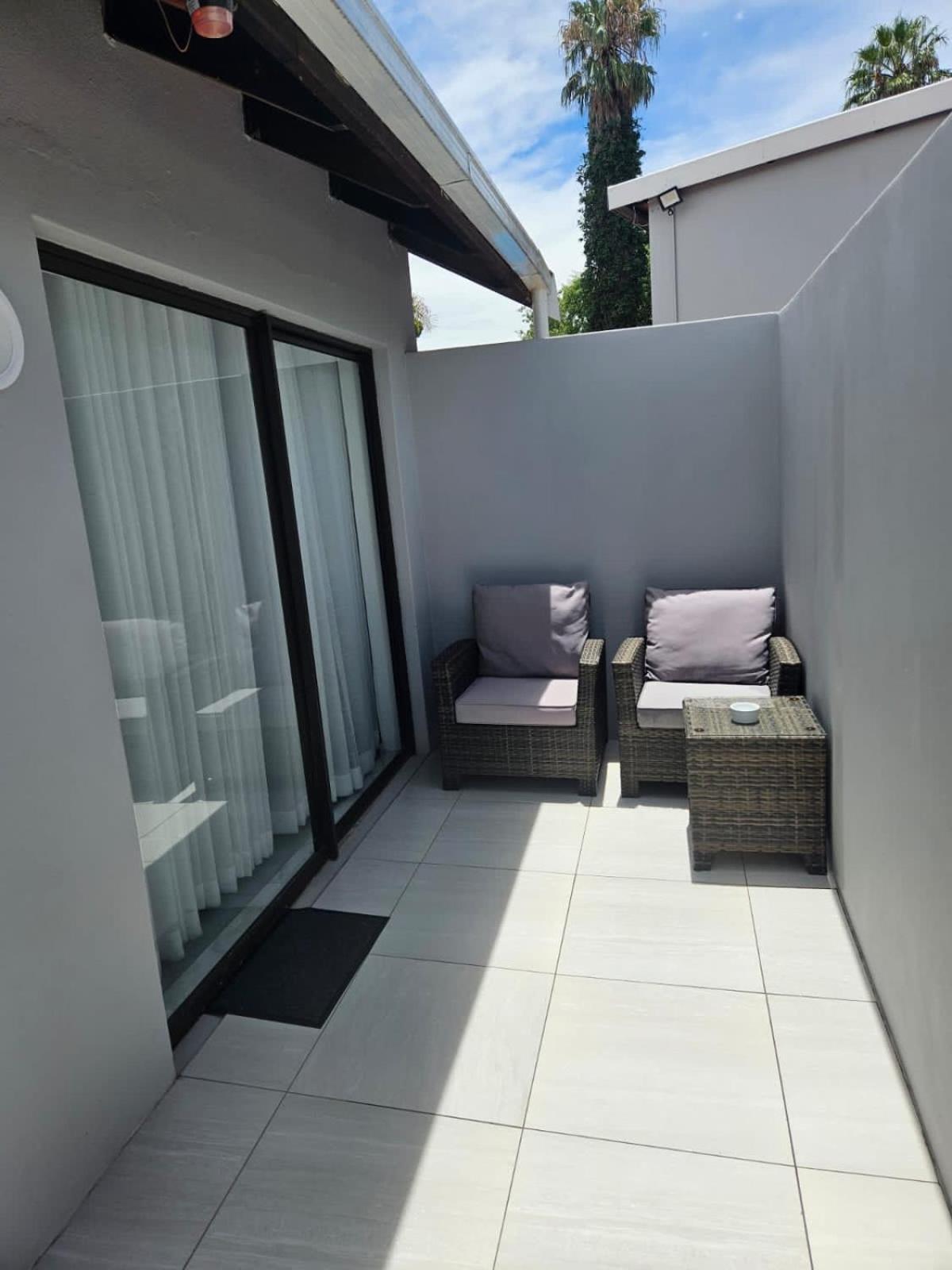 Nicky'S Guest House 루드푸르트 외부 사진